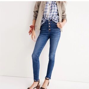 Madewell 10” High Rise Skinny Jeans Chewed Hem Edition size 25